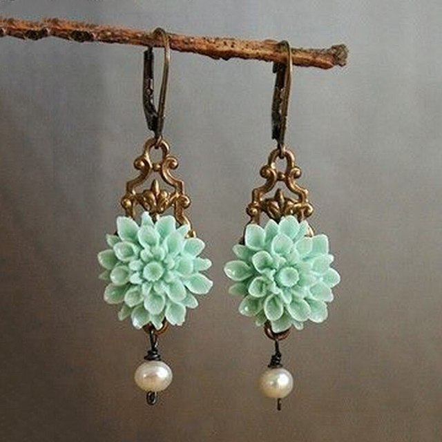 Boho Turquoise Flower & Pearl Earrings