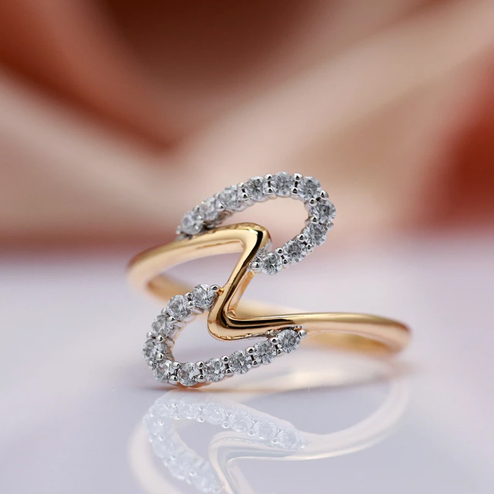 Gold Wave Elegance Ring