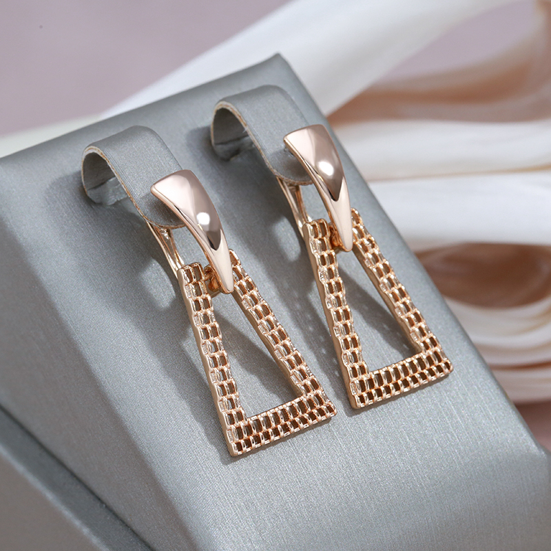 Chic Hollow Gold Earrings