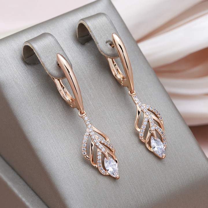 Shiny Leaf Drop Earrings