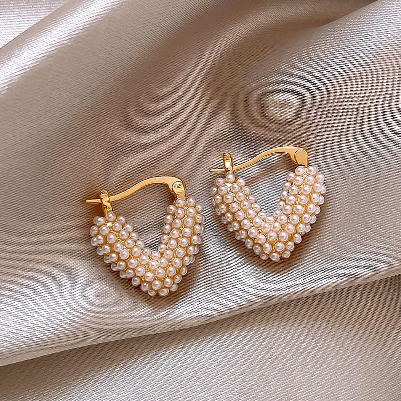 Elegant Heart-Shaped Pearl Earrings