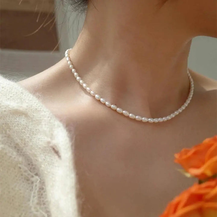 Chic Pearl Necklace