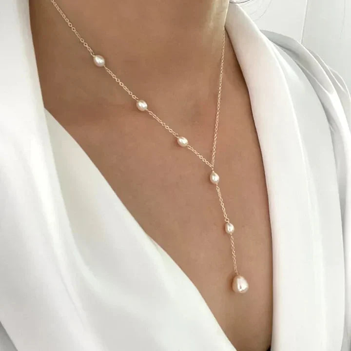 Classic Pearl Necklace