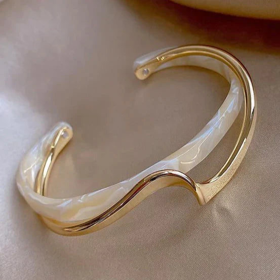 Chic White Opal & Gold Bracelet
