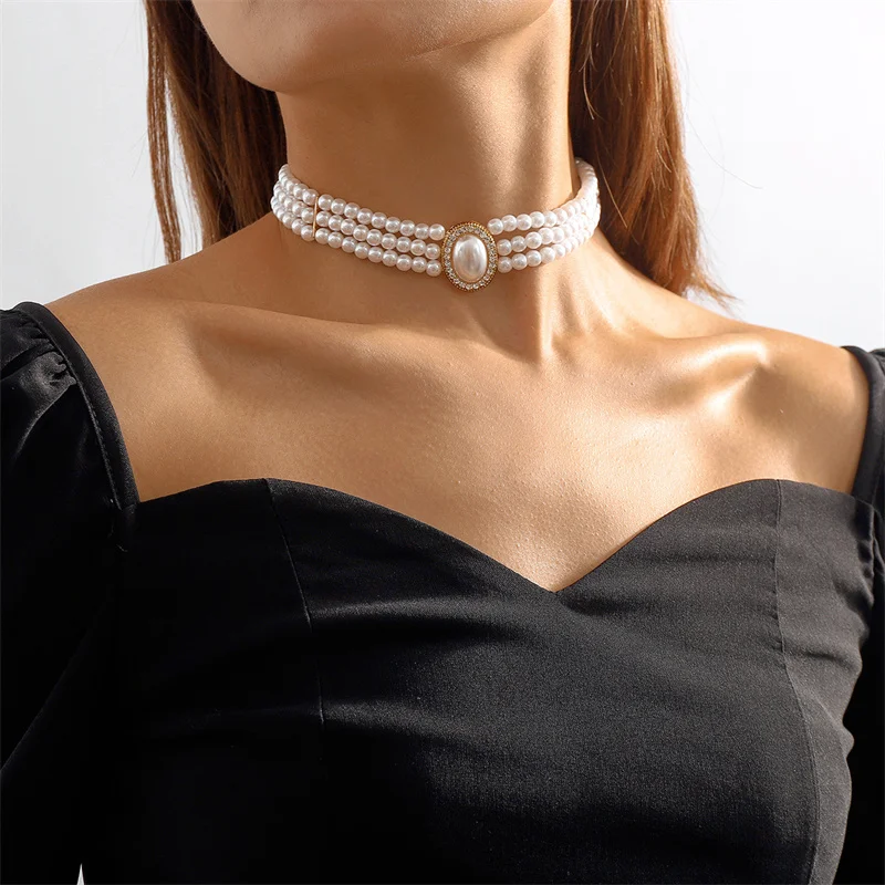 Elegant Pearl Trio Collar