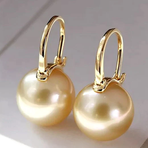 Chic Gold Pearl Earrings