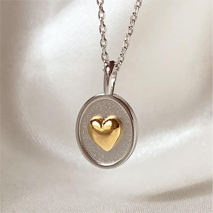 Retro Heart Choker