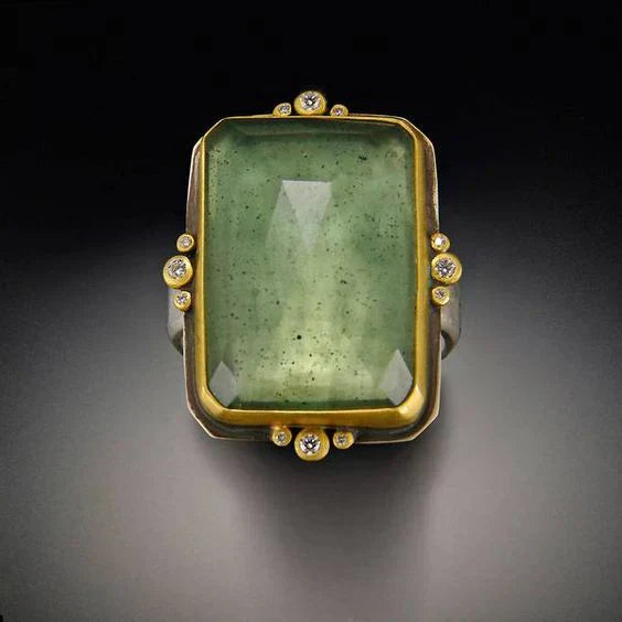 Vintage Green & Gold Ring