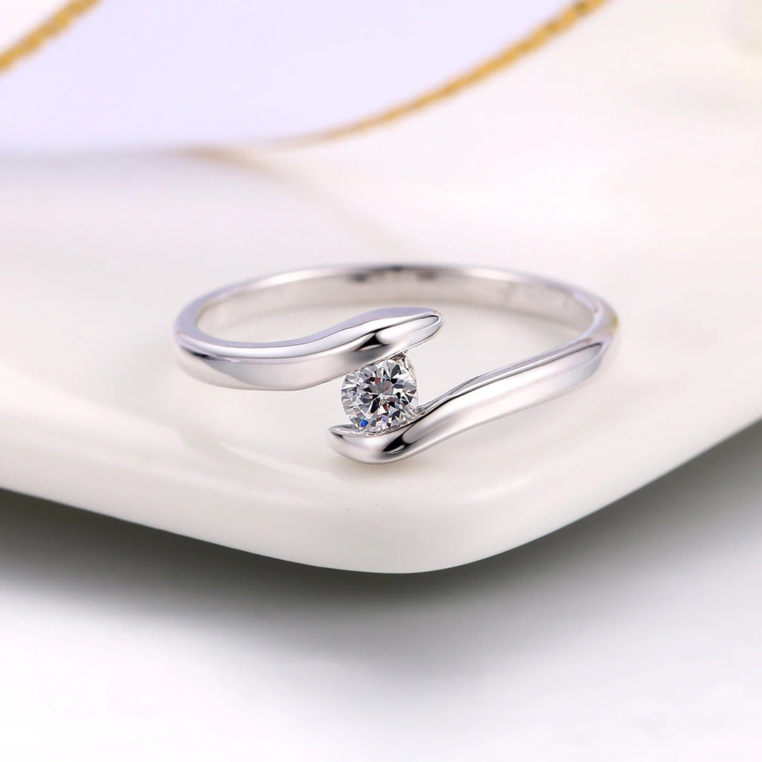 Curved Silver Band Ring with Center Diamond