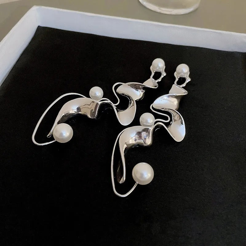 Vintage-Inspired Silver Pearl Earrings