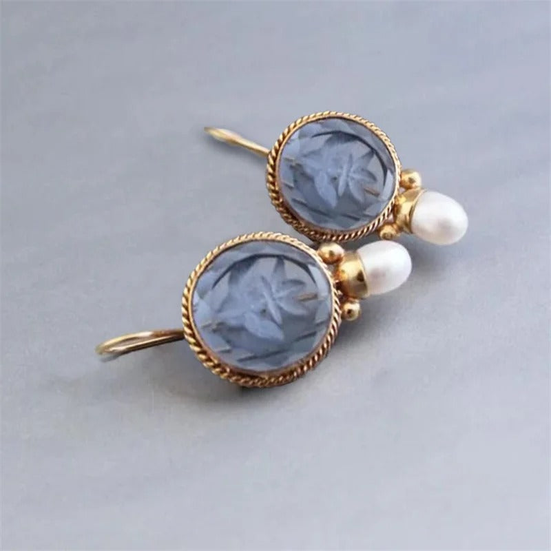 Timeless Pearl Earrings