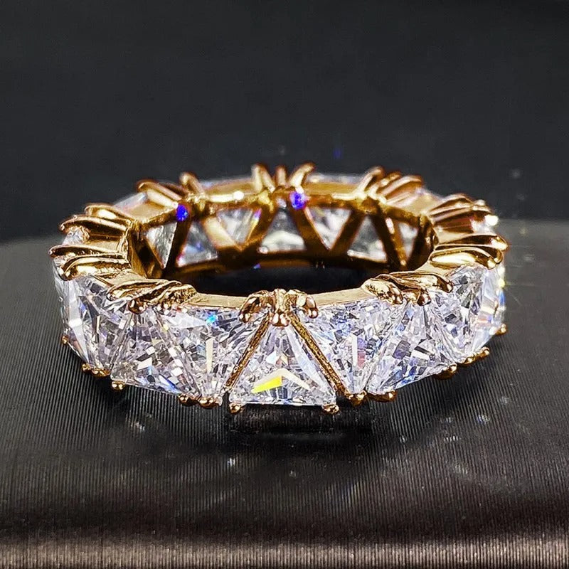 Vintage Gold Triangular Stone Ring