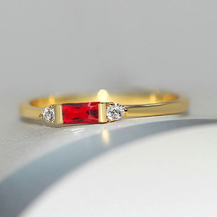 Shiny Red Gold Center Stone Ring