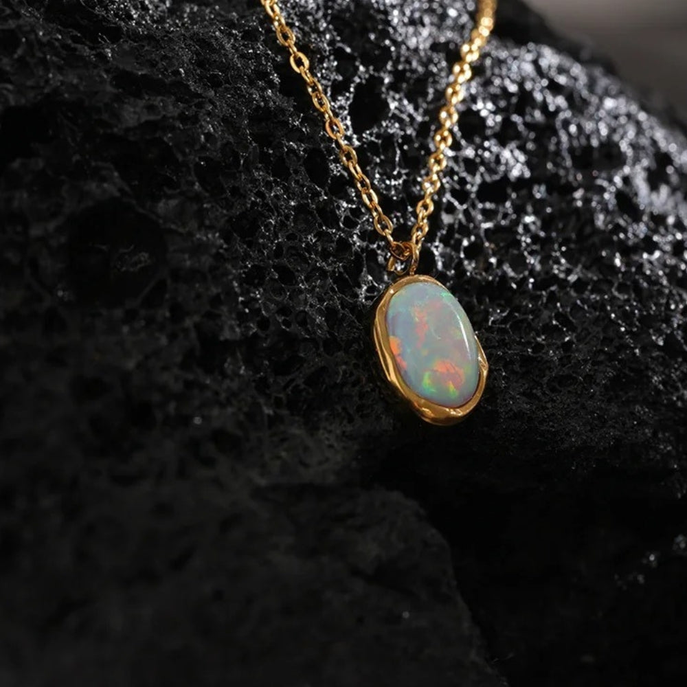Vintage Sparkling Opal Necklace