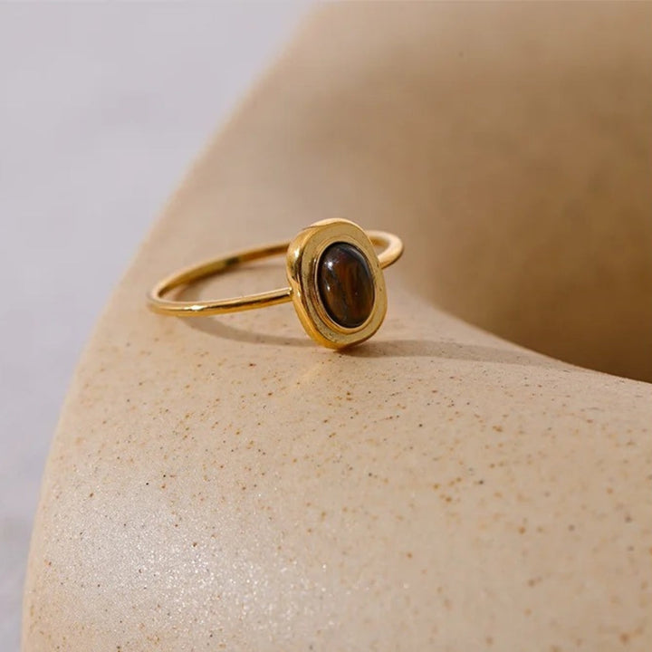 Vintage Gold Ring with Brown Gemstone