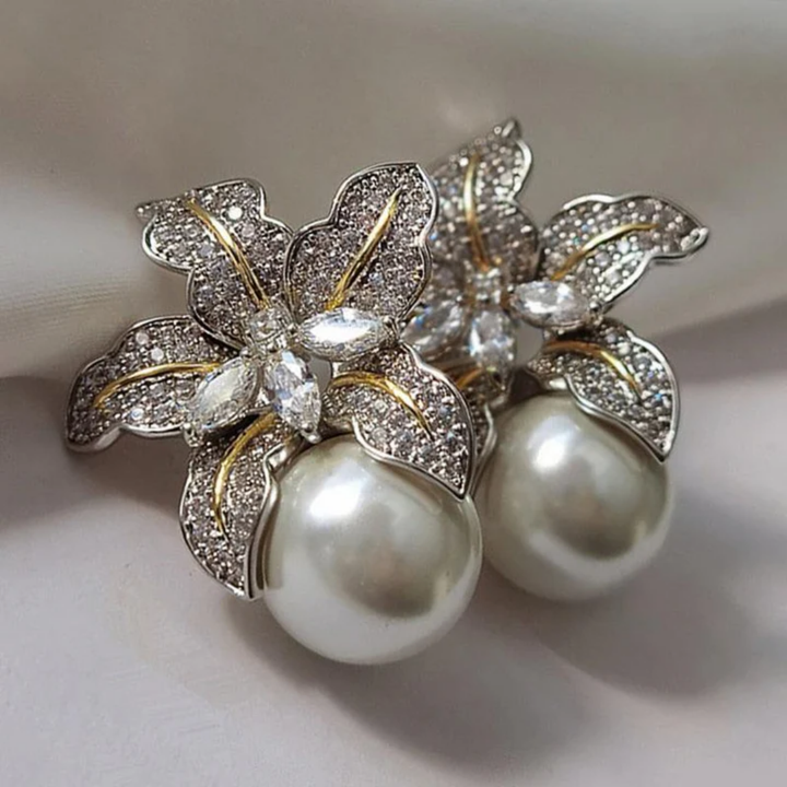 Chic Flower and Pearl Earrings