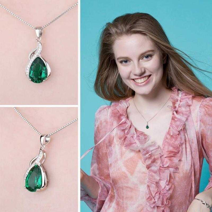 Leônia Emerald Stone Necklace