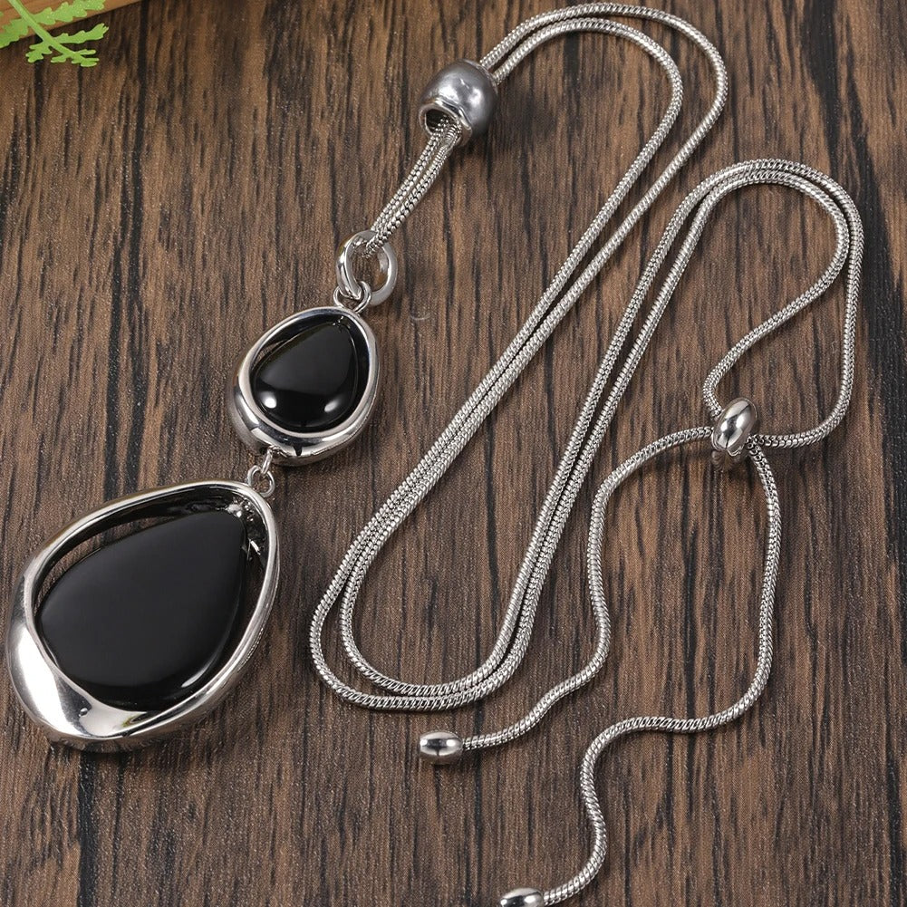 Elegant Vintage Black Stone Pendant Necklace